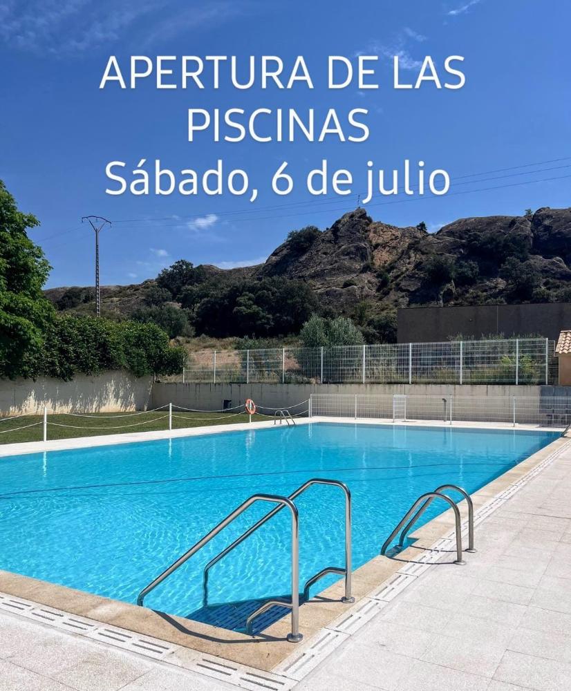 Imagen Azara abre las piscinas municipales